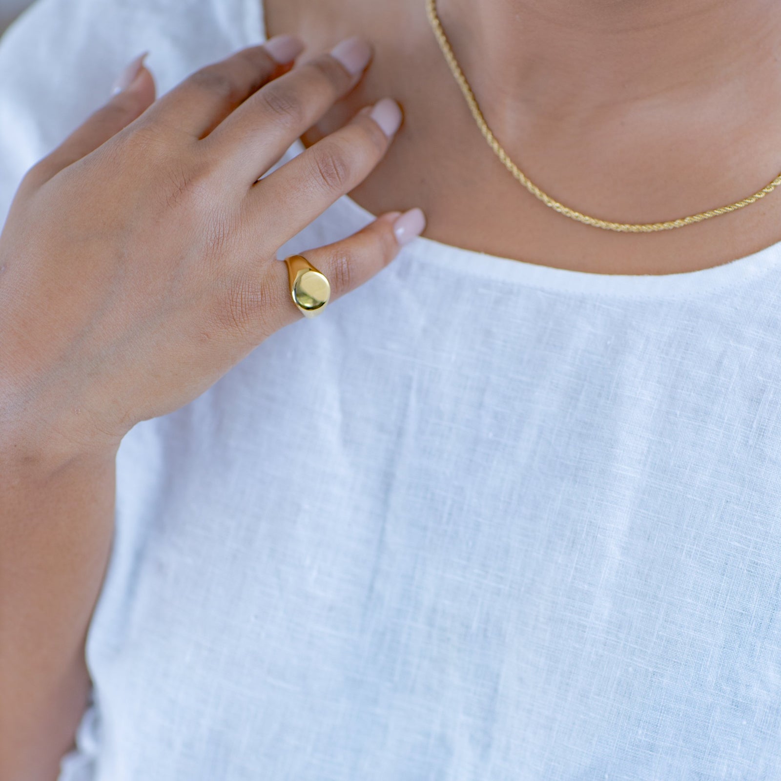 Golden Signet Stella Fashion Ring