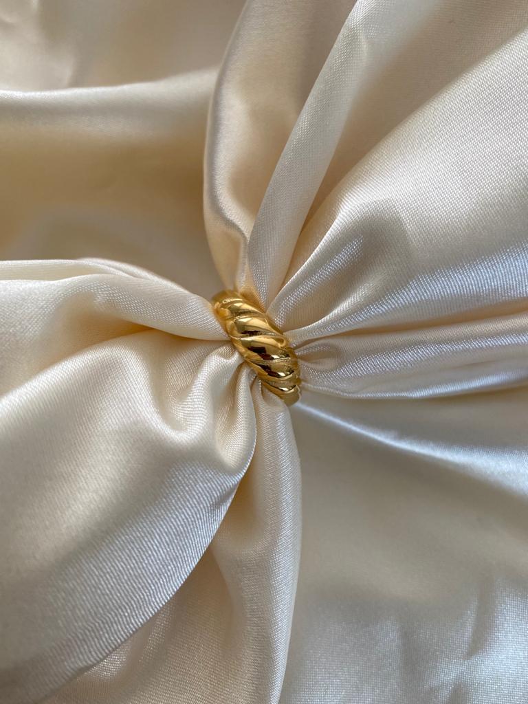 Croissant-Inspired Camilla Fashion Ring