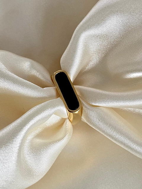 Black Iris Stainless Steel Fashion Ring