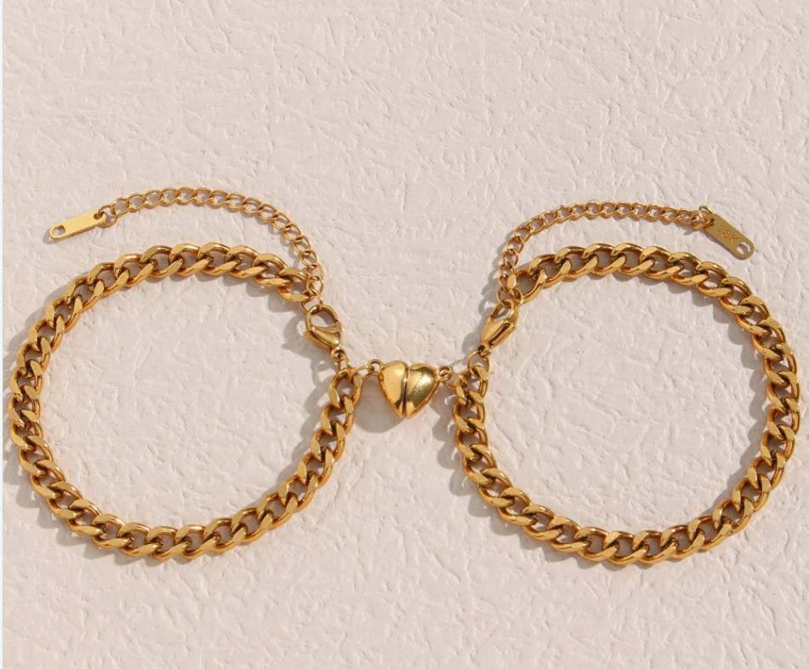 Magnetic Curb Link Love Bracelet