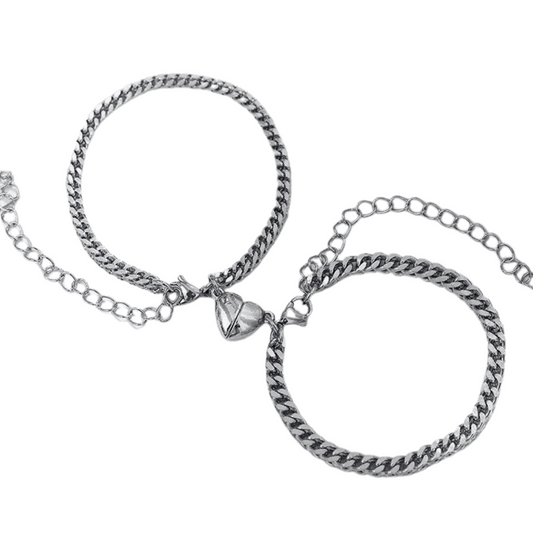 Magnetic Curb Link Love Bracelet